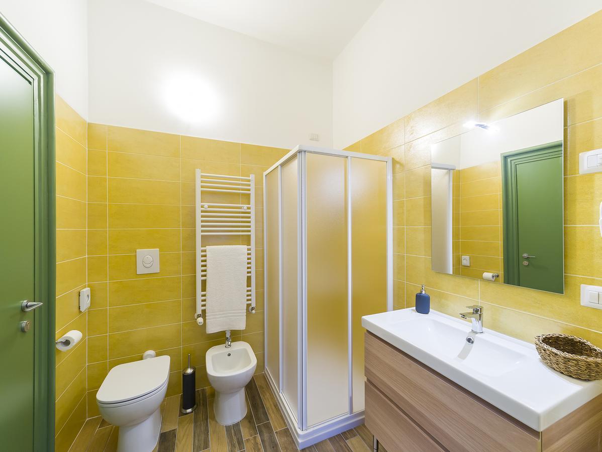 La Nostra Casa In Centro Hotel Lecco Buitenkant foto