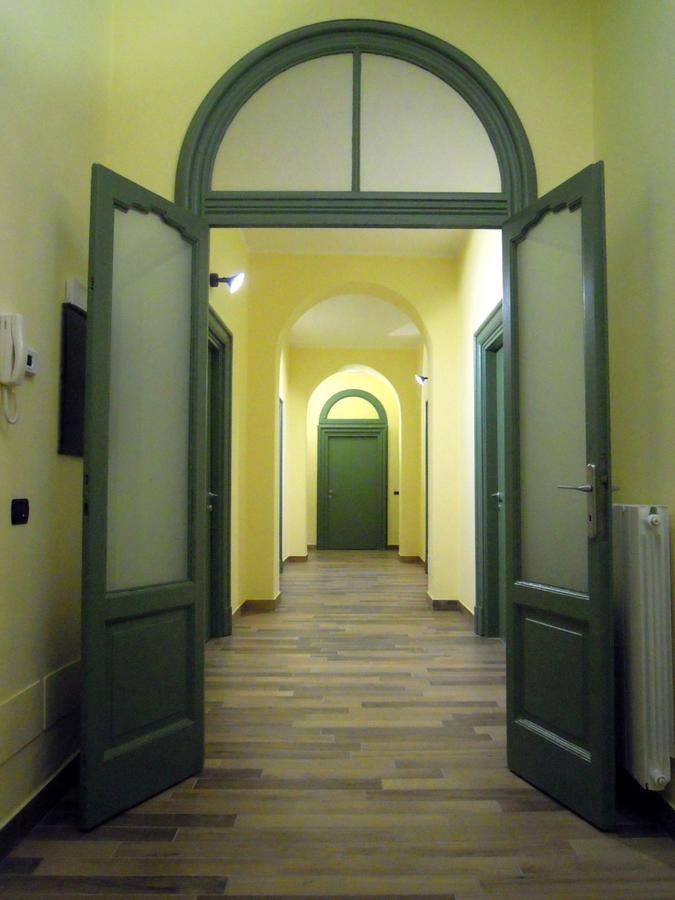 La Nostra Casa In Centro Hotel Lecco Buitenkant foto
