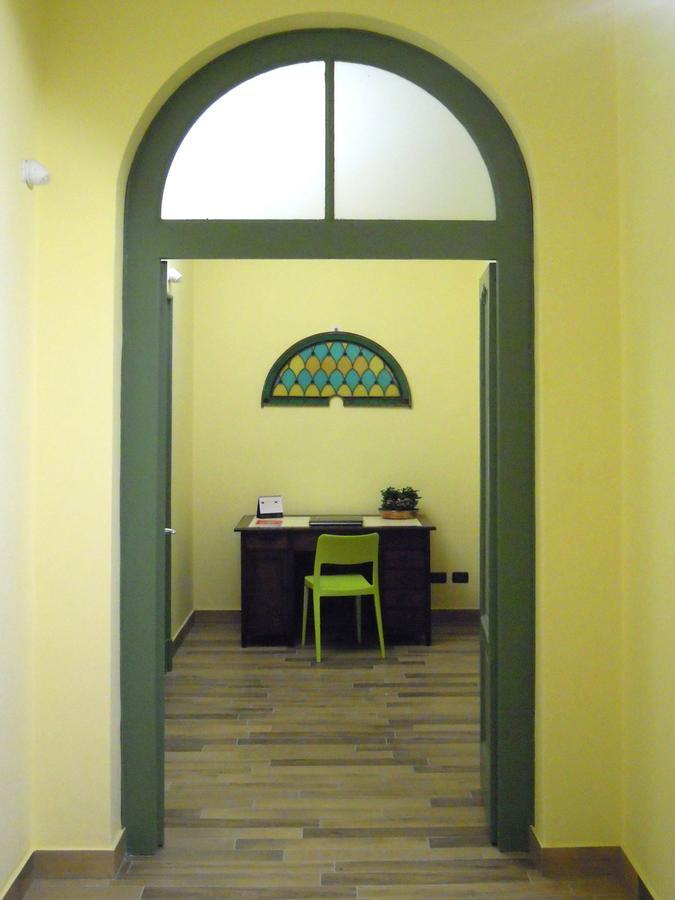 La Nostra Casa In Centro Hotel Lecco Buitenkant foto