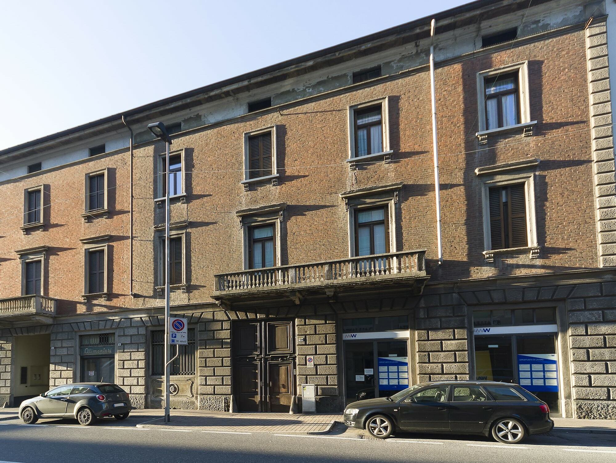 La Nostra Casa In Centro Hotel Lecco Buitenkant foto